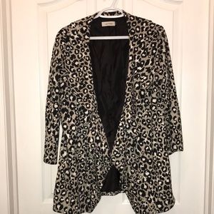🧵 Calvin Klein Leopard Print Blazer
